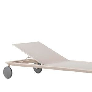tumbona exterior Reva de Pedrali aluminio reclinable