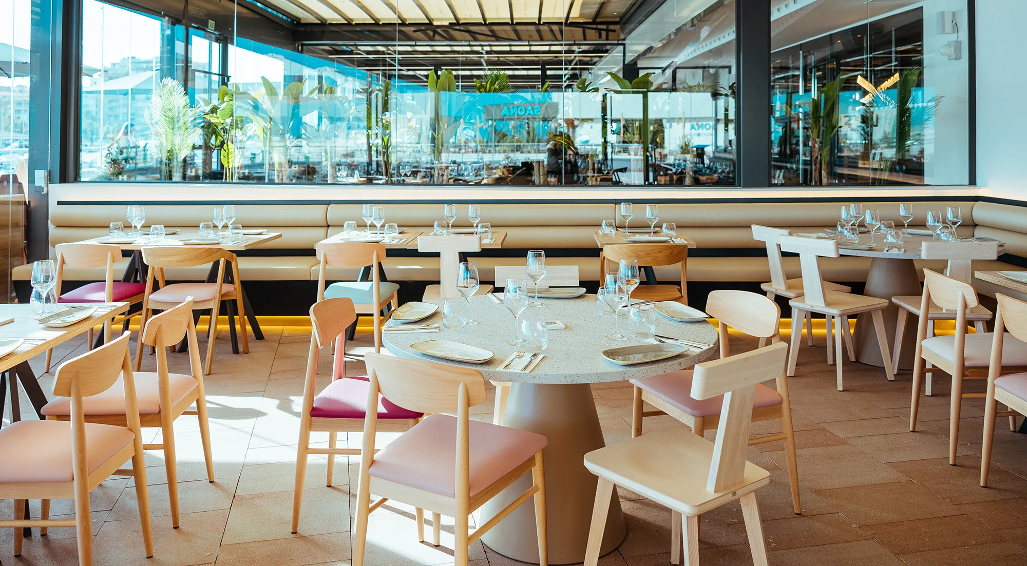 sala restaurante lateral torrevieja