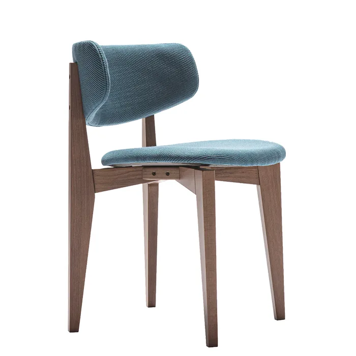 Silla de fresno tapizada envolvente para hosteleria senia si