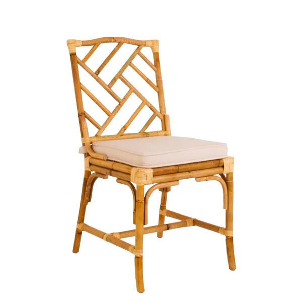 Silla de madera Romo en caña natural con cojín