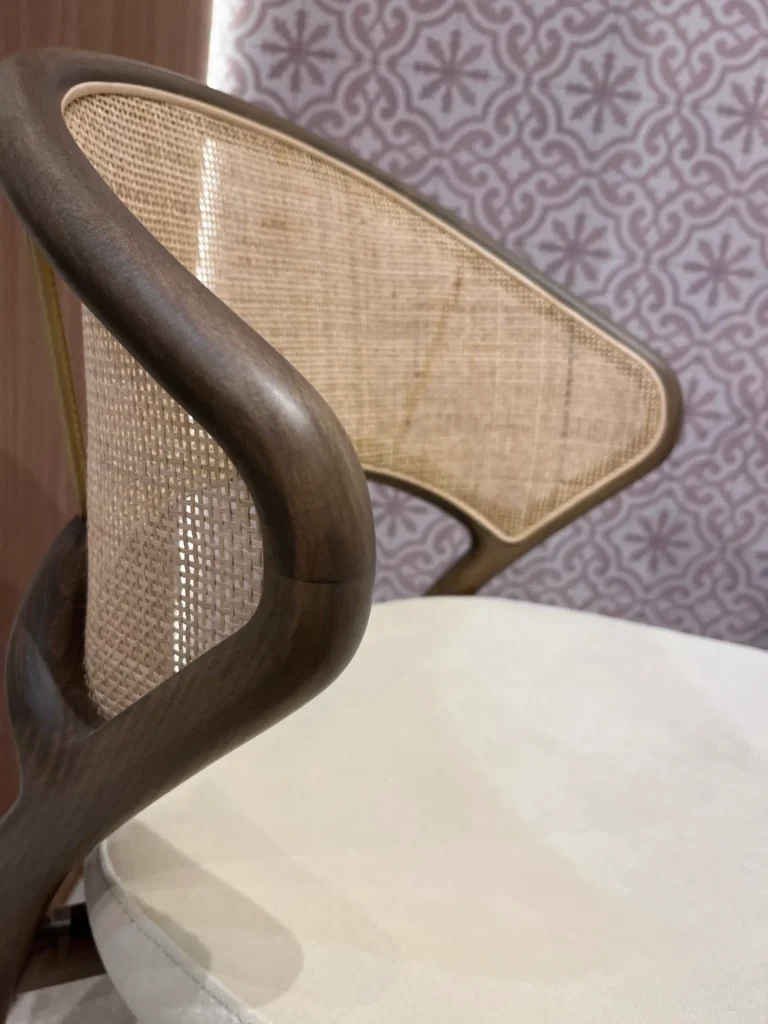 silla materiales acogedores salone milano