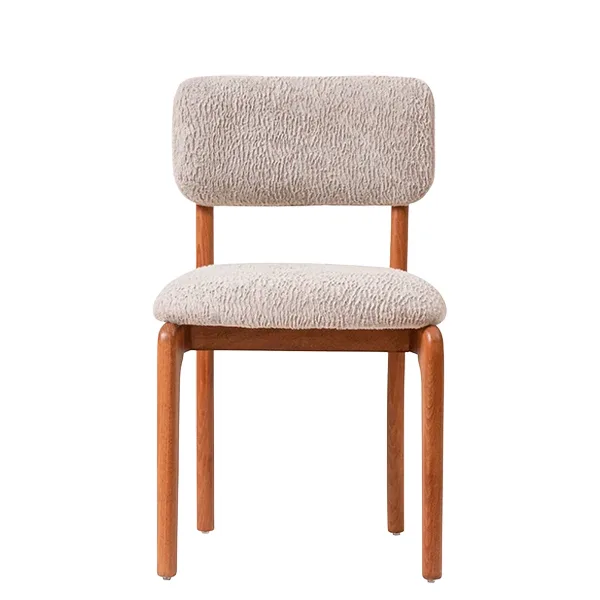 Sillón tapizado Vionna en madera de haya