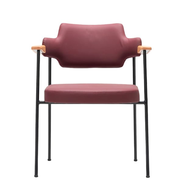Sillón tapizado Aya con estructura metálica y brazos de madera