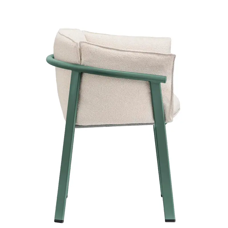 Sillón Lamorisse 3685 de Pedrali para exteriores de hostelería lateral