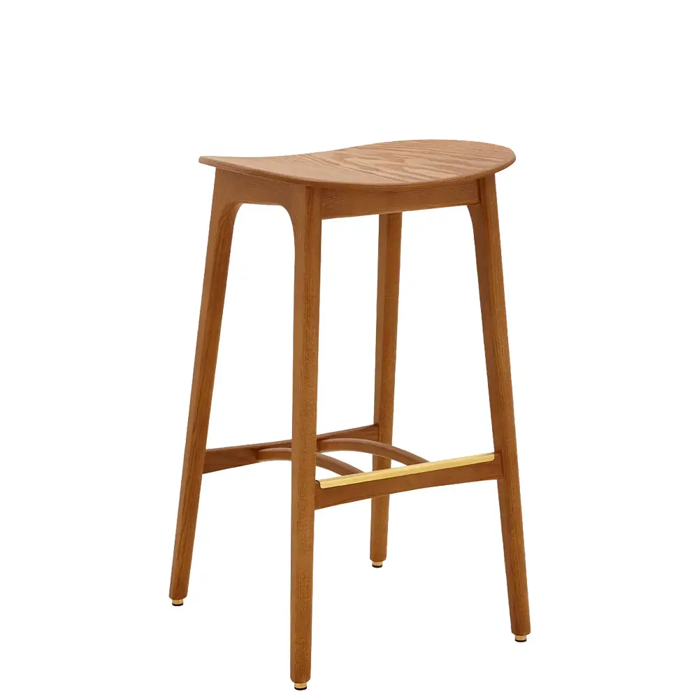 taburete madera fresno hosteleria bares cafeterias brisa ingenia contract